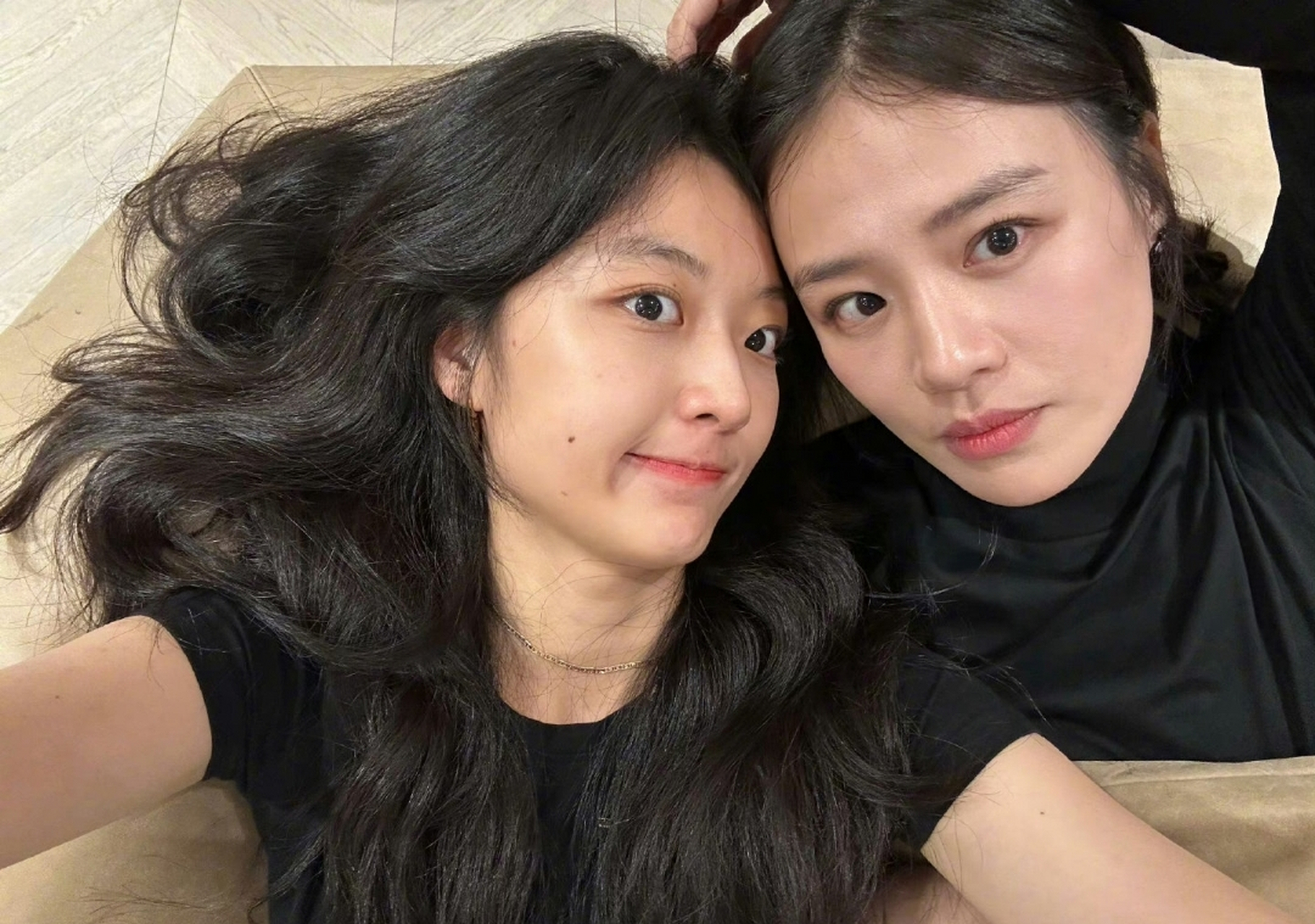 孙千马思纯合照,不允许还有谁没有看过孙千马思纯的合照,真的是甜甜的