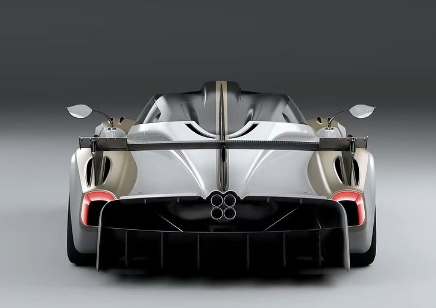 帕加尼新车huayra r evo,精巧得犹如玩具[得意]