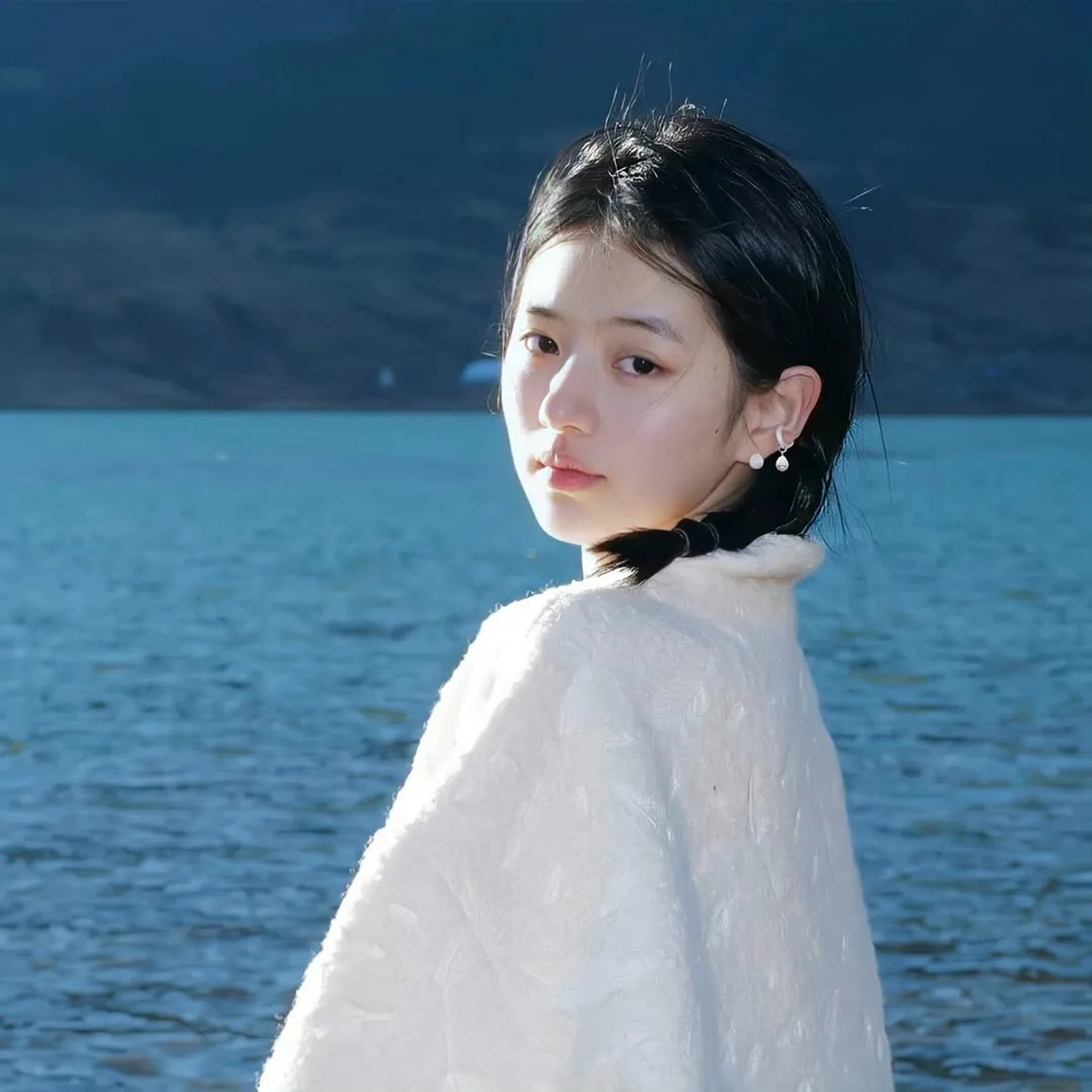 女头 | 323032333635清冷感女生头像