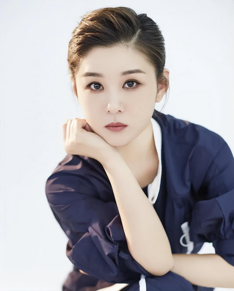 有种"整容"叫王雷结婚,老婆李小萌没啥变化,他却宛如脱胎换骨