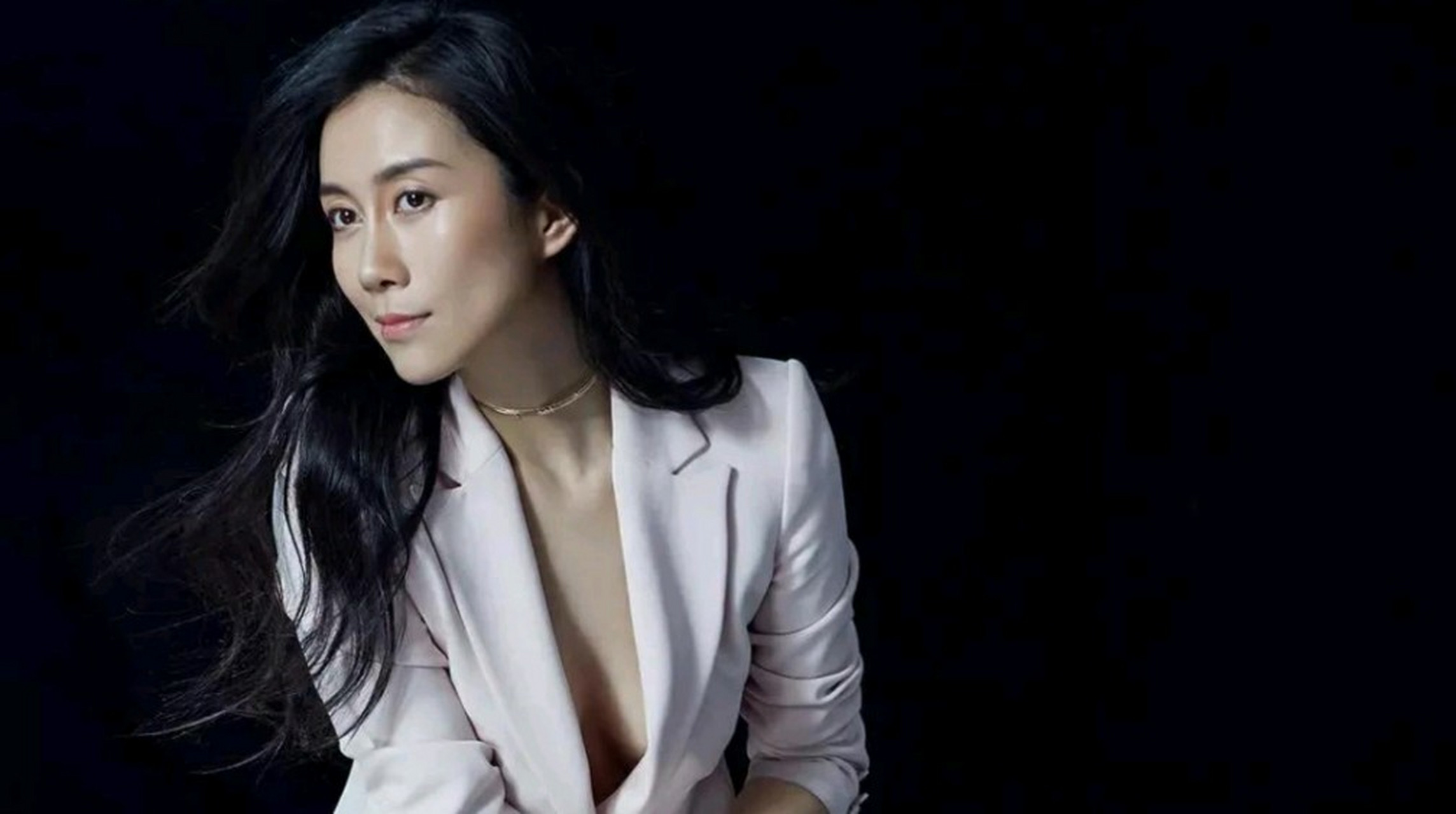 在1997年,温峥嵘以98分的专业最高成绩考取北京电影学院表演系.