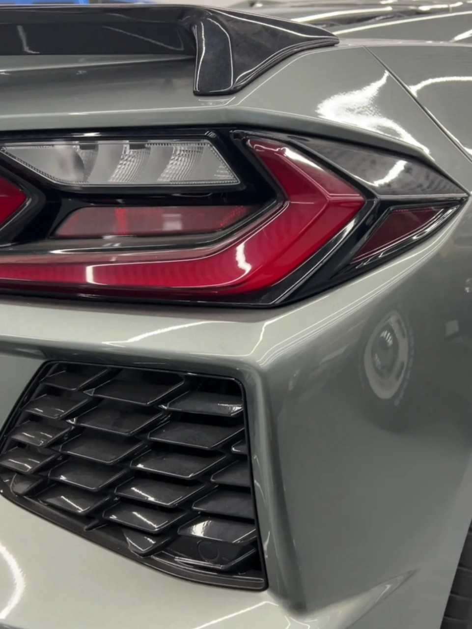 04  虽然大家都叫它五菱,但这款科尔维特c8可是真正意义上的大排量