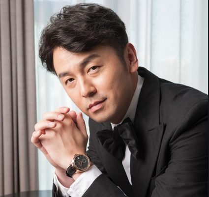 大头雷佳音出息了,春节档电影里都有你