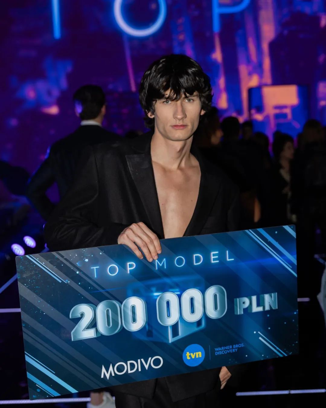 《波兰超模大赛》冠军:曾是孤儿,光吃不胖