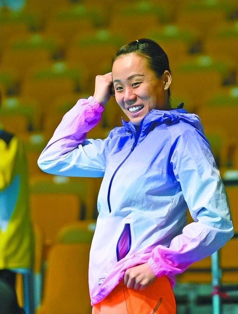 回顾"双打王"赵芸蕾:拿到羽毛球大满贯,却被搭档抢男友,现状如何?