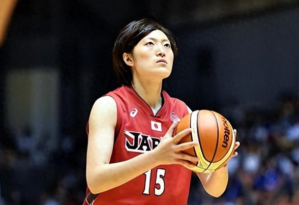 "篮球女神"王岑静:加入日籍,四次打败中国队,退役后却想回国
