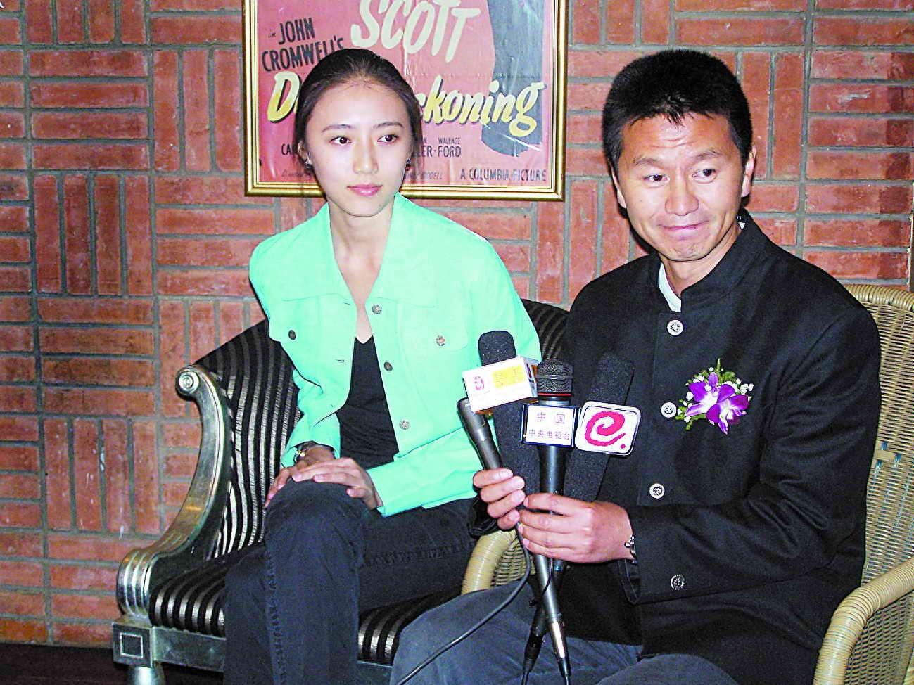 回顾刘莎22岁嫁44岁吴若甫为丈夫放弃舞蹈如今她幸福吗