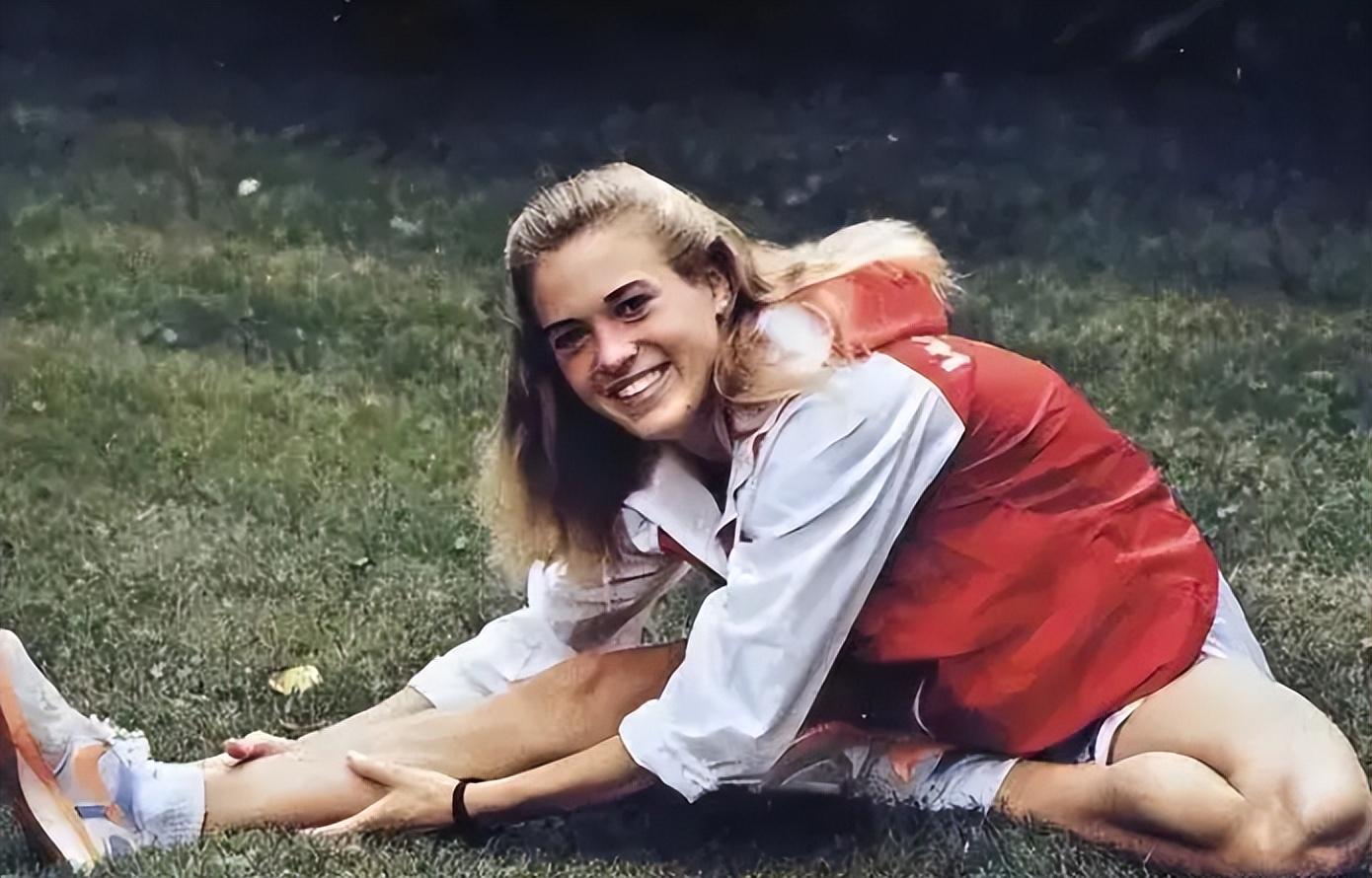 回顾苏茜曾3次出战奥运退役后却成为头牌花魁