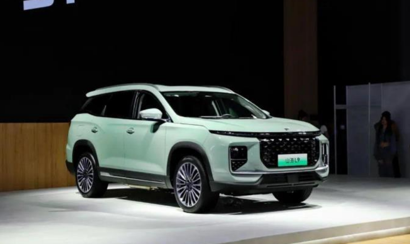 全新国产大7座suv,搭载1.5t插混系统,纯电续航超100公里