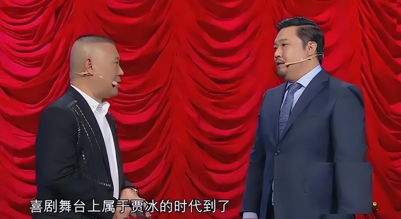由贾冰,秦岚,张若昀等人表演,该小品中的"包饺子"每到春节时也会被