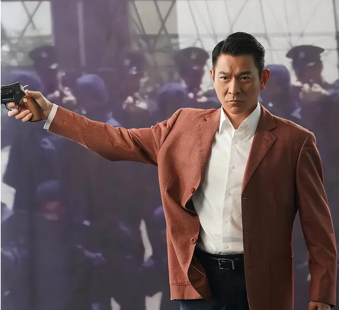 刘德华不行了!离开"票房之王"吴京,《红毯先生》竟亏损2亿多