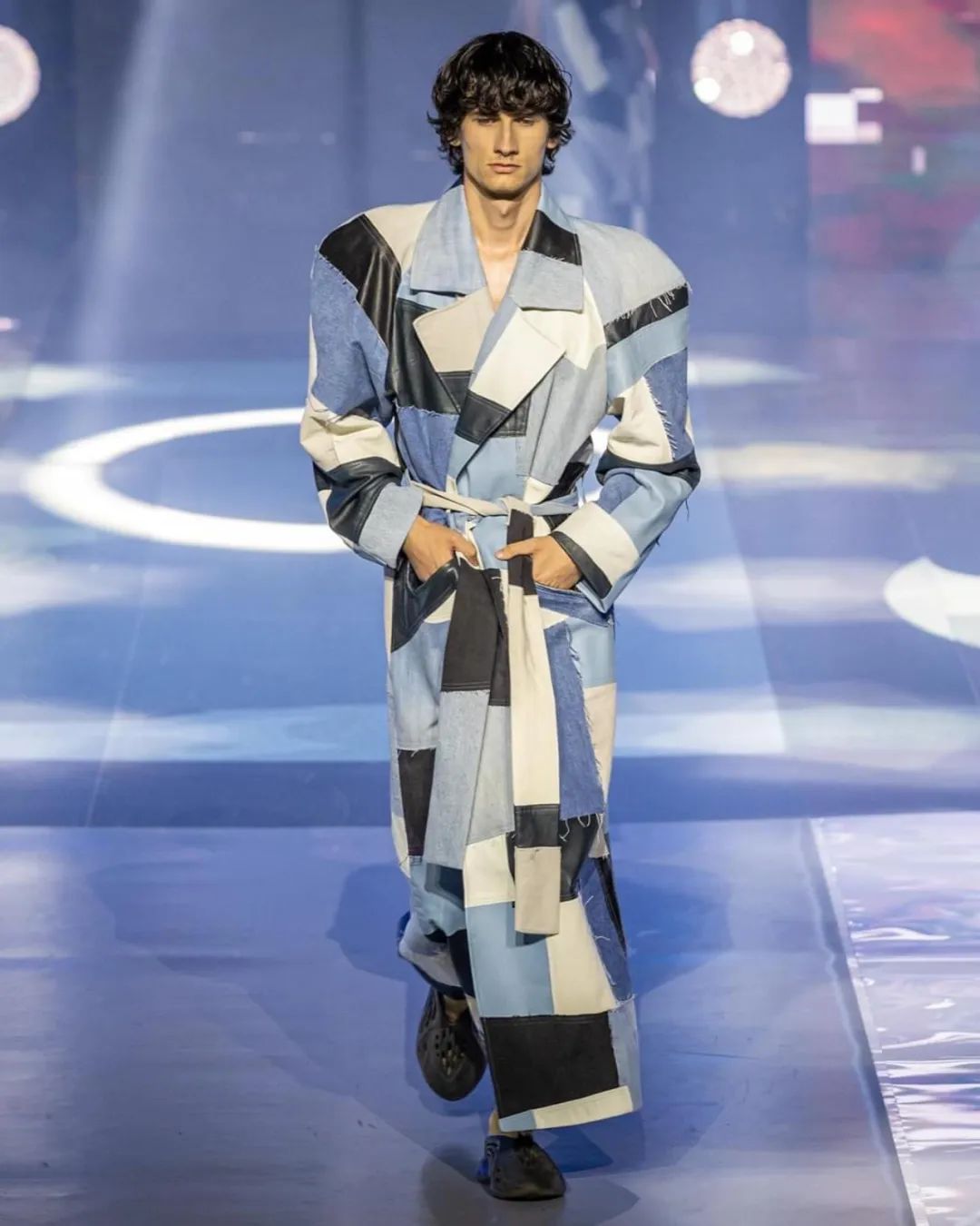 《波兰超模大赛》冠军:曾是孤儿,光吃不胖