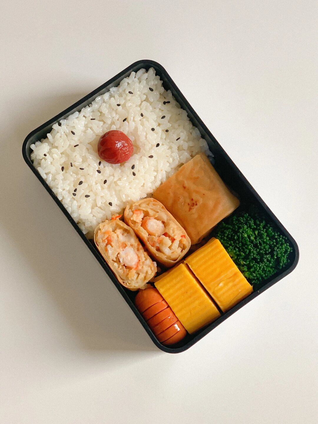 鲜虾脆藕春卷酥脆可口 hello咩～今天分享一个简单又