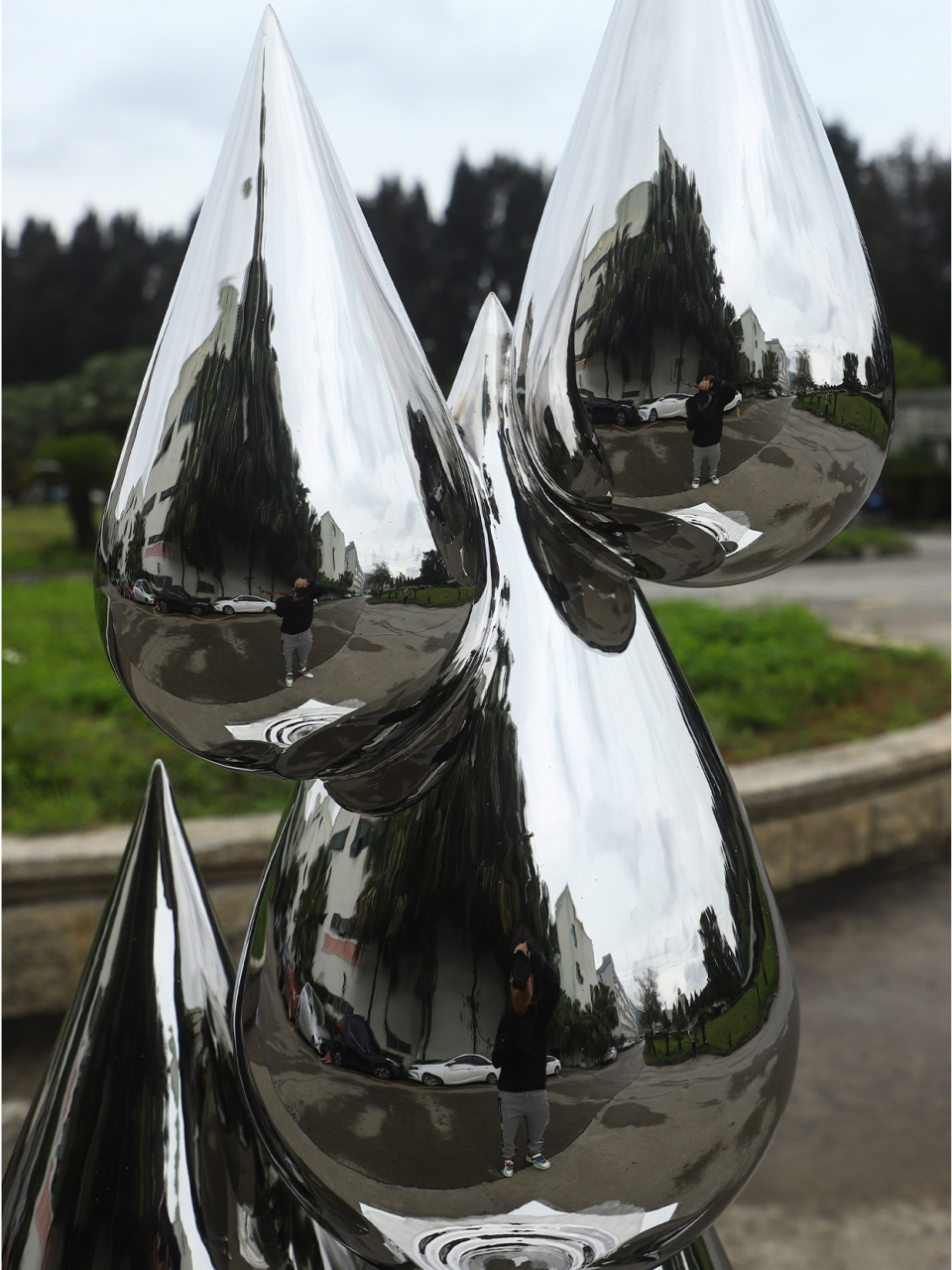 水流雕塑:艺术感爆棚的灵动之美91  每一次看到水流雕塑,我都被它的