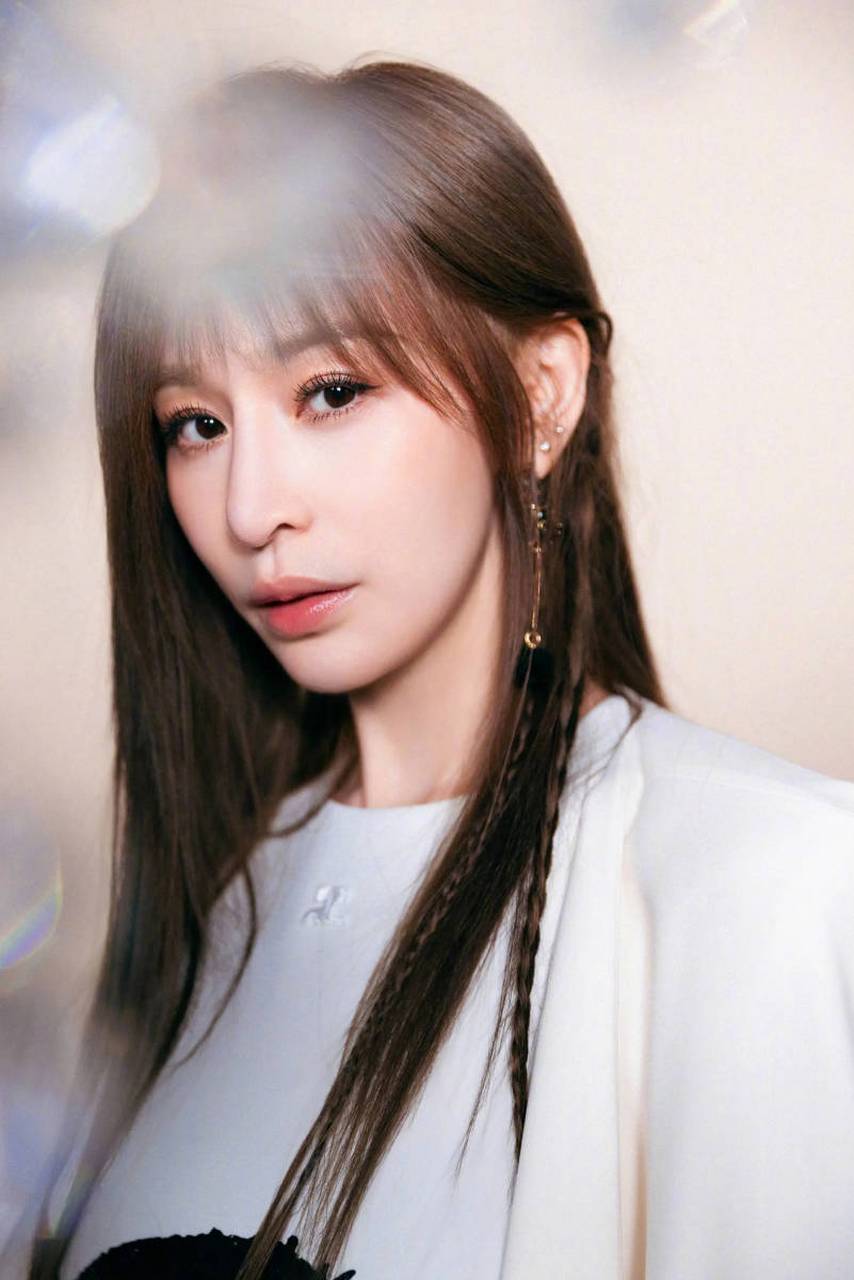 王心凌郁可唯合唱下个路口见# #优质作者榜