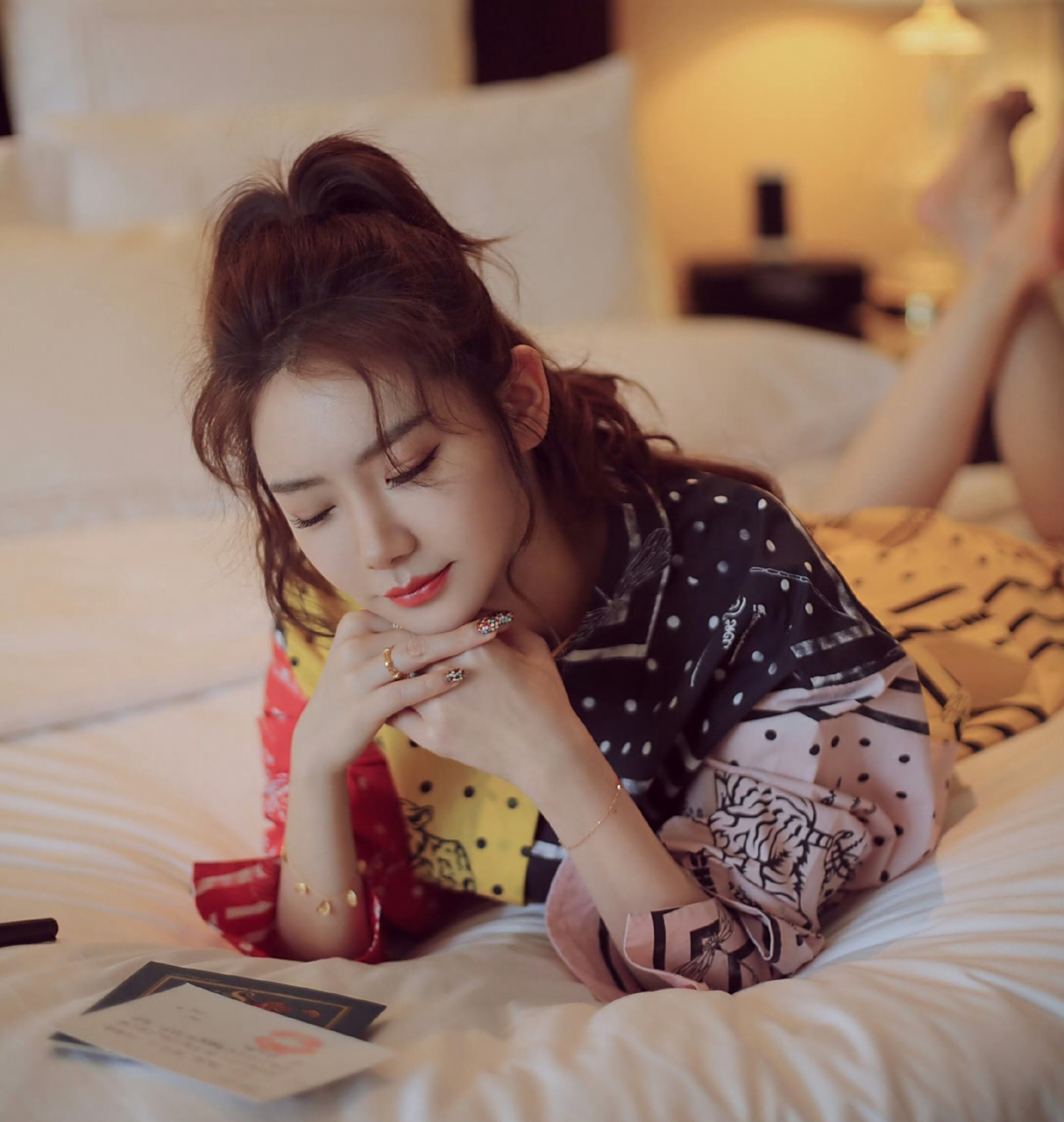 戚薇光脚丫06 nv62ni