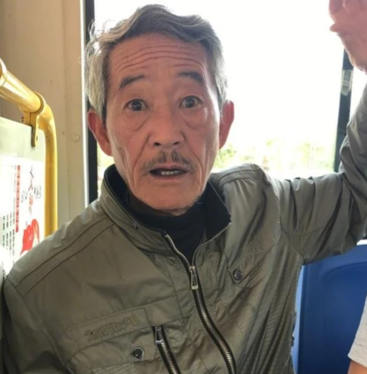 回顾国家一级演员应宝林无戏可拍沦为网红如今过得怎么样