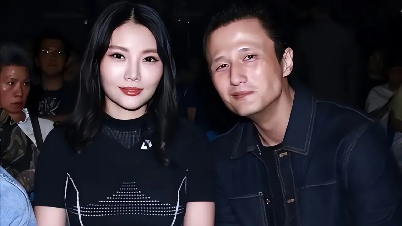 女星徐冬冬官宣和男友尹子维订婚,两人分合多次最终修成了正果