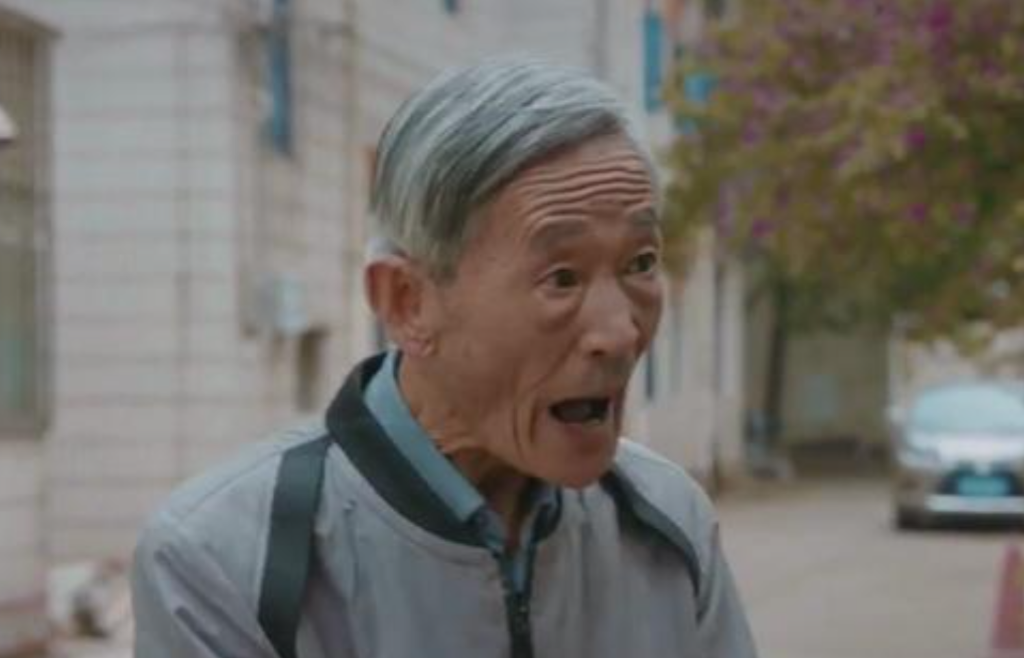 回顾国家一级演员应宝林无戏可拍沦为网红如今过得怎么样