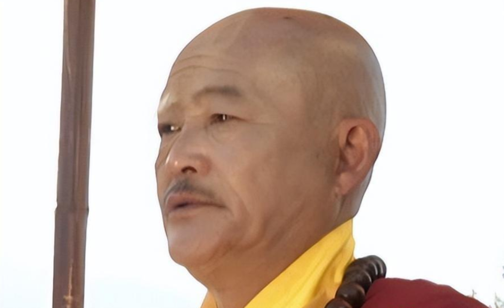 应宝林是云南人,他一开始并不是电视剧演员,而是云南本土的滇剧演员.