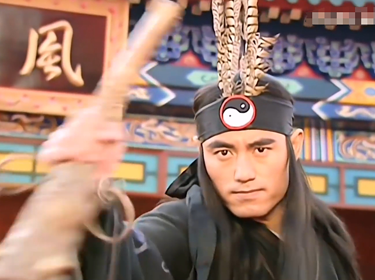 还珠格格:小时候以为含香深爱蒙丹才会私奔,长大后发现不是这样