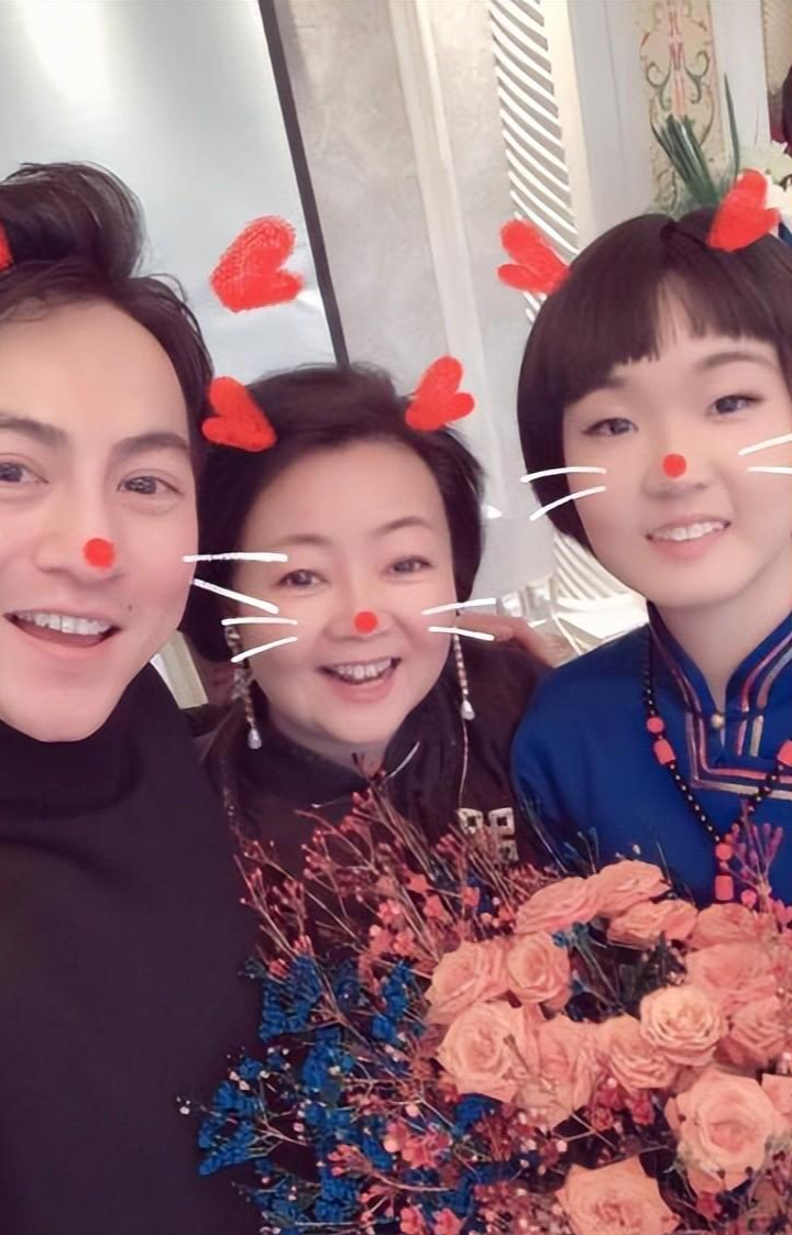 回顾38岁演闯关东嫁17岁初恋结婚33年丈夫甘当煮夫