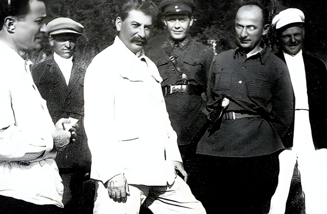 苏联贝利亚手握重权为何一夜之间轰然倒台背后真相神秘莫测