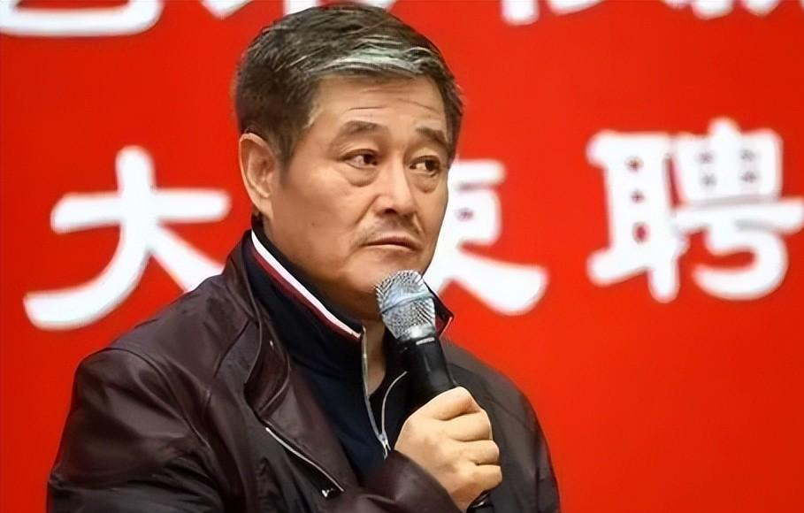 有人曾质疑赵本山及其家人都加入了加拿大国籍