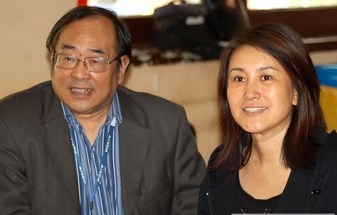 王茜嫁大23岁导演结婚9年丈夫去世后守寡7年完成丈夫遗愿