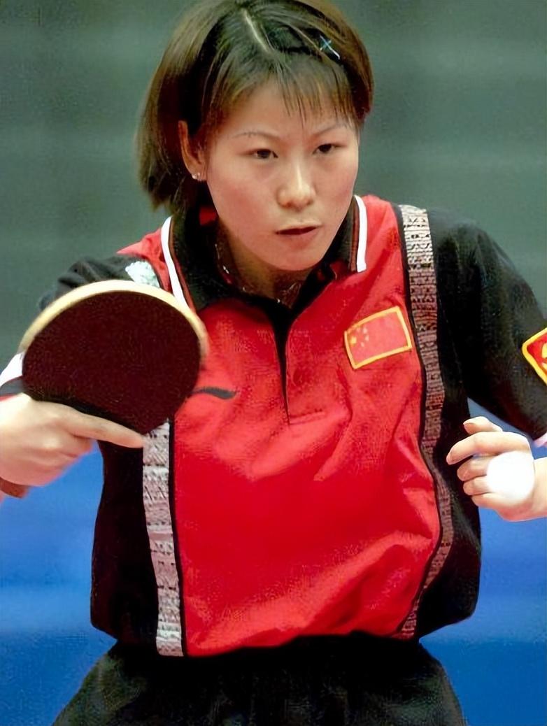 回顾乒乓名宿李菊:运动生涯有坎坷,43岁出任副院长,今身材发福