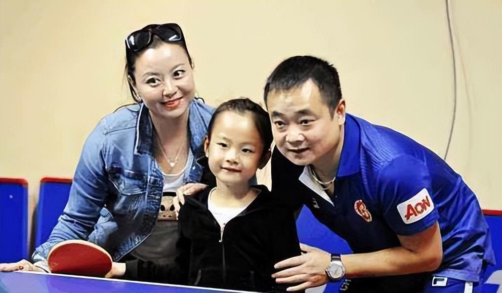 刘国梁的哥哥刘国栋四处漂泊执教从不给弟弟添麻烦