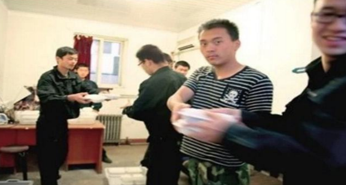 有了这个心思,张书海便开始寻找其了目标.