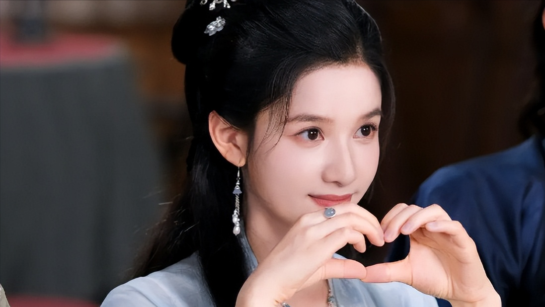 《惜花芷》优酷独播!又一古装剧来袭,评论区乱了:男主太丑!