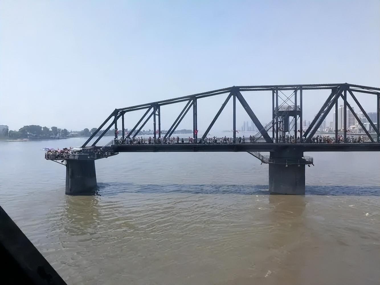 中国出资22亿独资建中朝鸭绿江大桥然而9年未通车问题出在哪