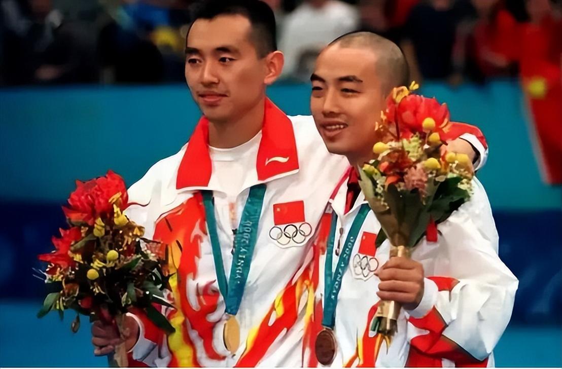 刘国梁的哥哥刘国栋四处漂泊执教从不给弟弟添麻烦