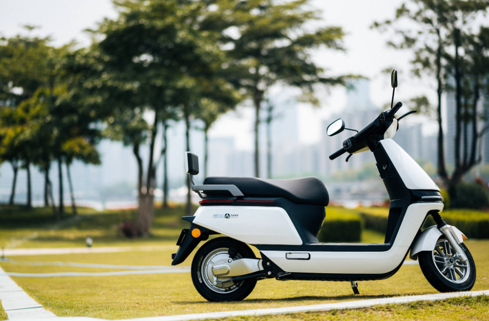 但现在有了台铃豹子超能版!