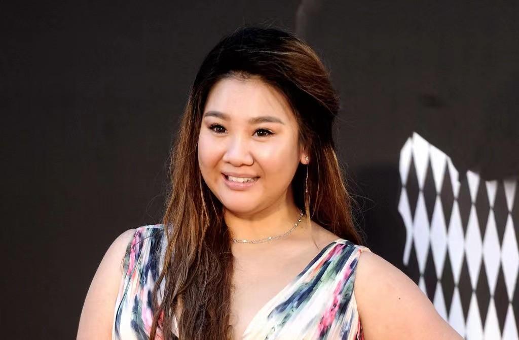 同样是郑少秋的基因4个女儿如今的境遇为何差别如此之大