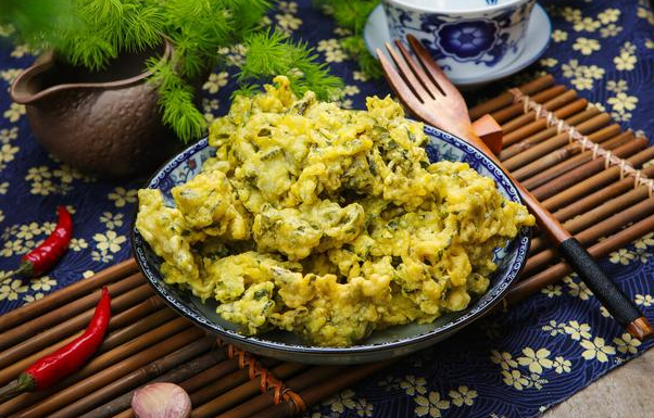 这才是春天最好吃的树叶,老一代教你花椒芽的吃法,又香又酥脆