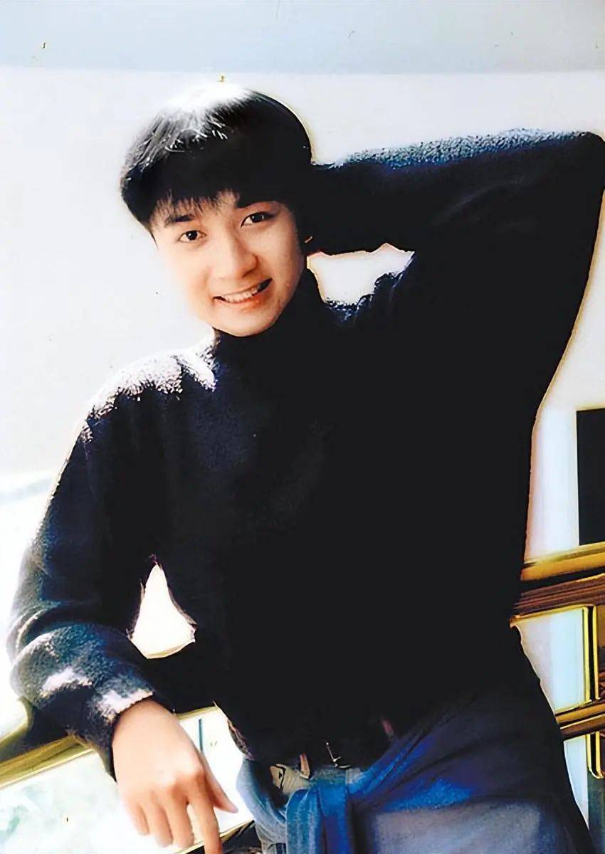 古巨基放歌央视春晚与助理苦恋20年成正果48岁喜做爸爸