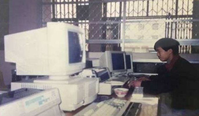 有了这个心思,张书海便开始寻找其了目标.