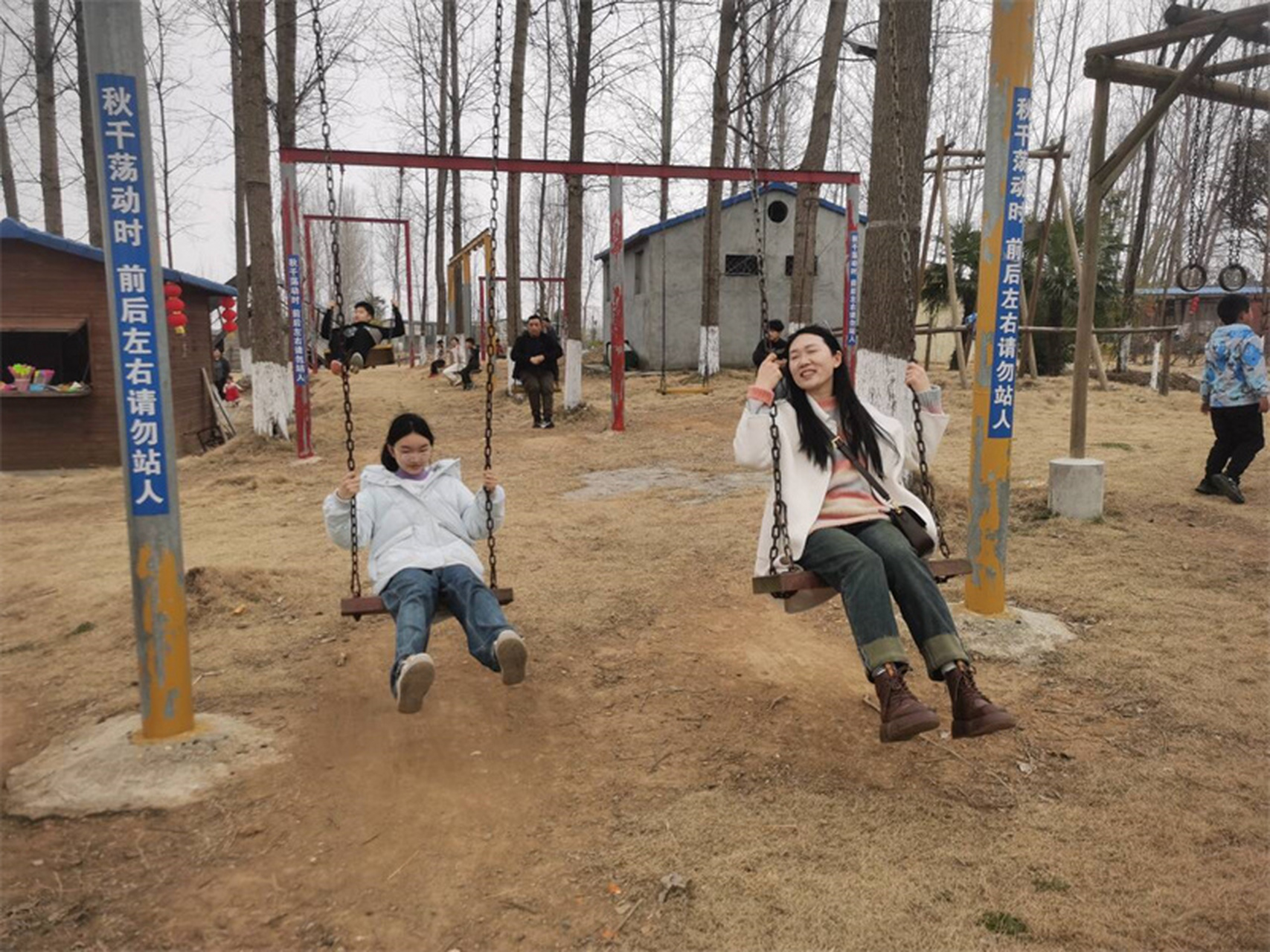 春节假期,醉美莺河景区成为最热门的休闲胜地!