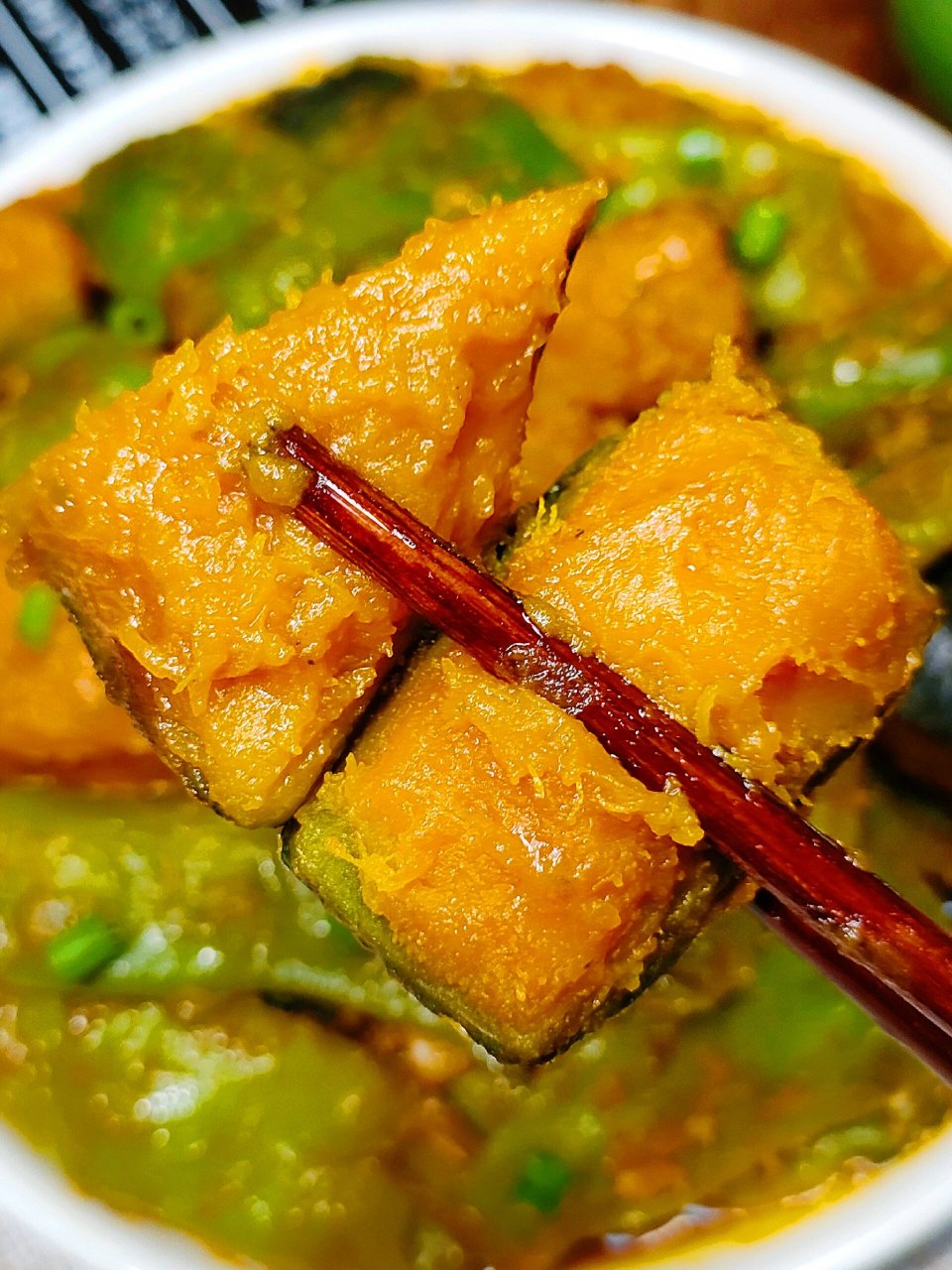 家常南瓜炖豆角低脂饱腹又美味 超级美味的南瓜炖豆角,做法极其简单