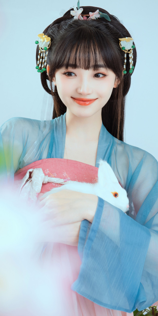 许梦圆柔美古风壁纸精选:大眼萌妹子好可爱 #许梦圆