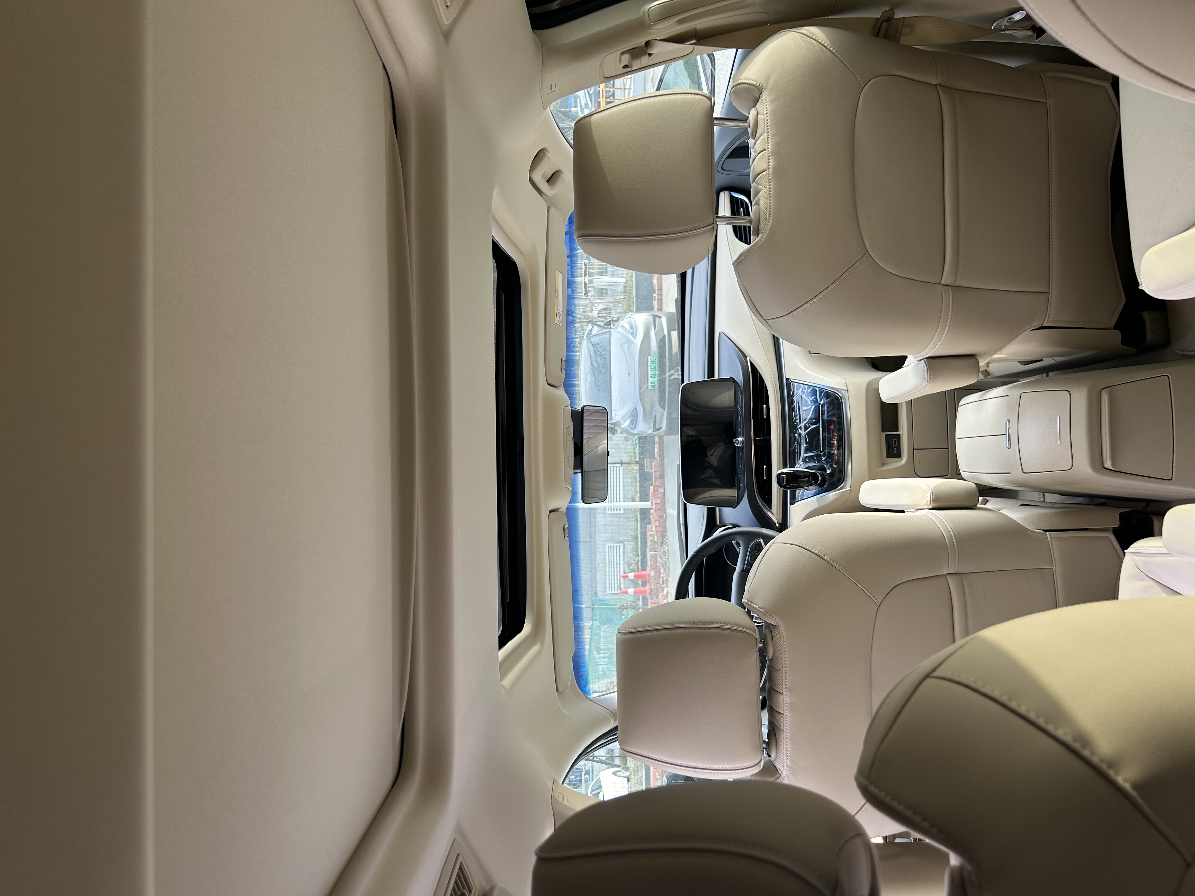 别克gl8陆上公务舱