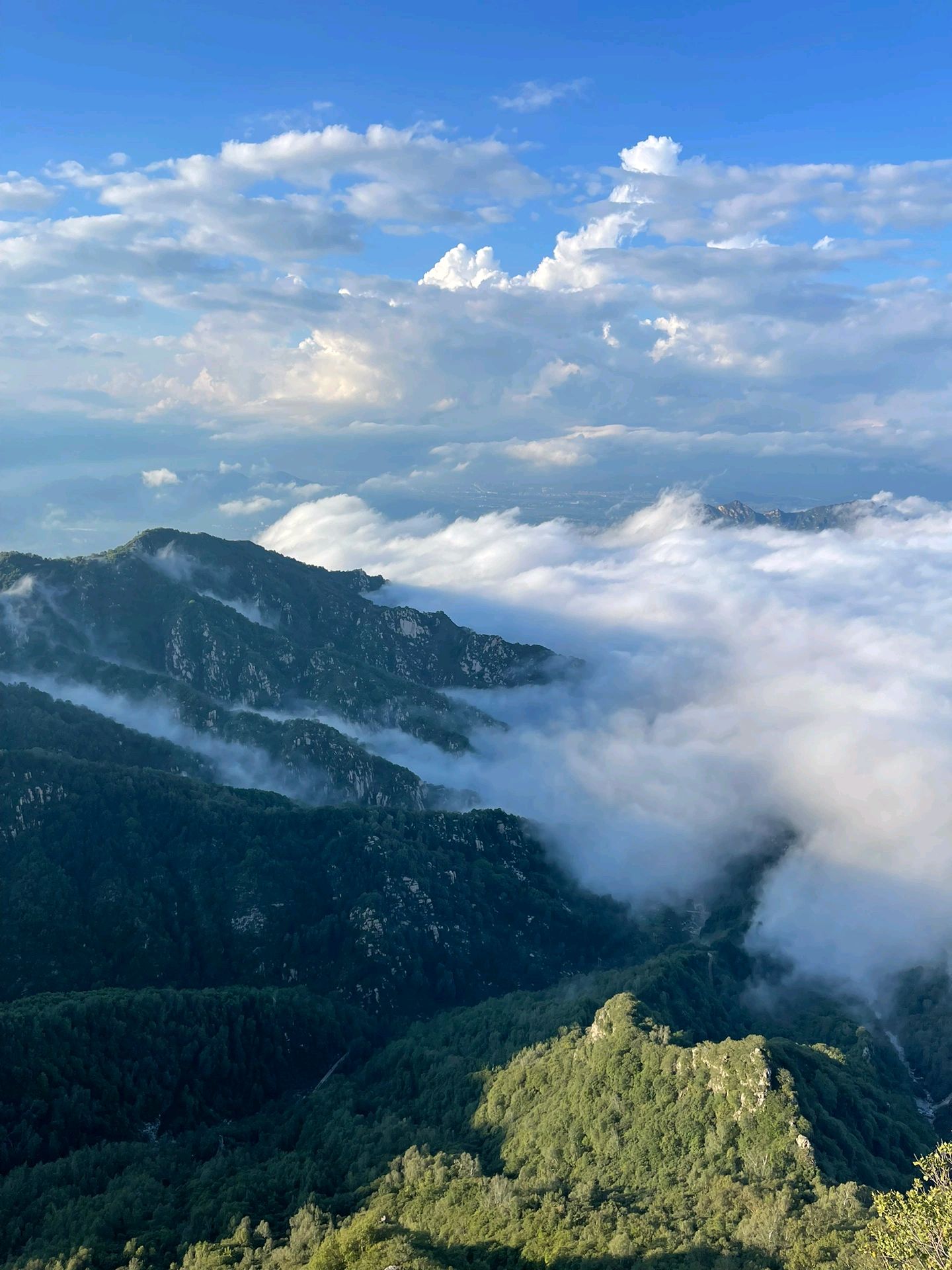 华北独秀:河北保定白石山