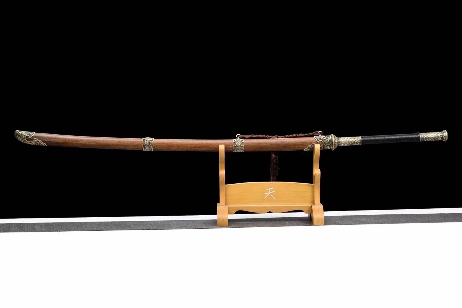 铜装花纹钢丁修苗刀