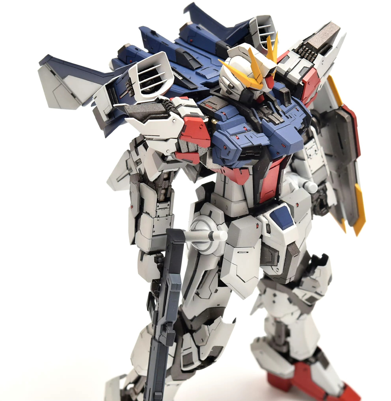 模型欣赏:模型师keil制作的rg创制强袭高达,机体出自动画《高达创战者