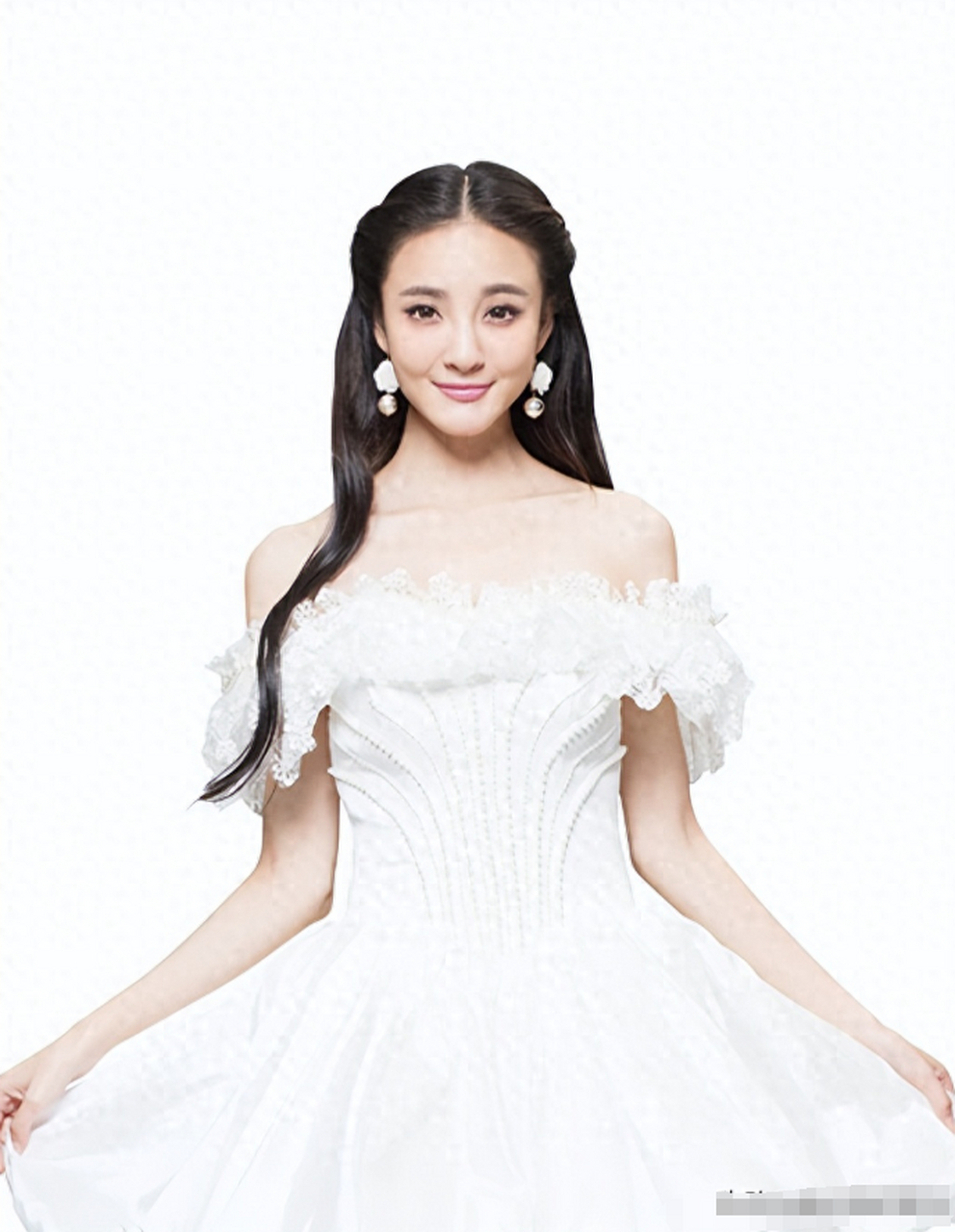 刘雨欣在美国家中失窃数千万财产,引发网友对明星财富和洛杉矶治安的