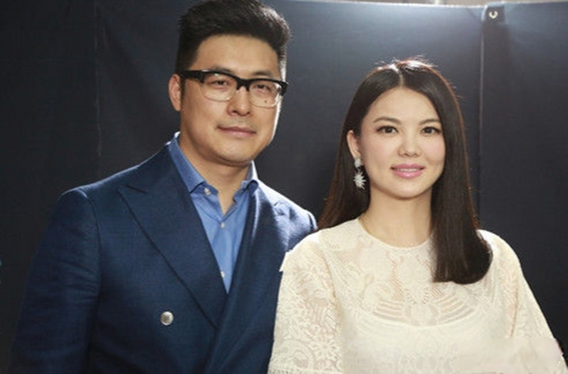 【李湘王岳伦合开新公司】原来娱乐圈的夫妻离了婚,还是可以当合作