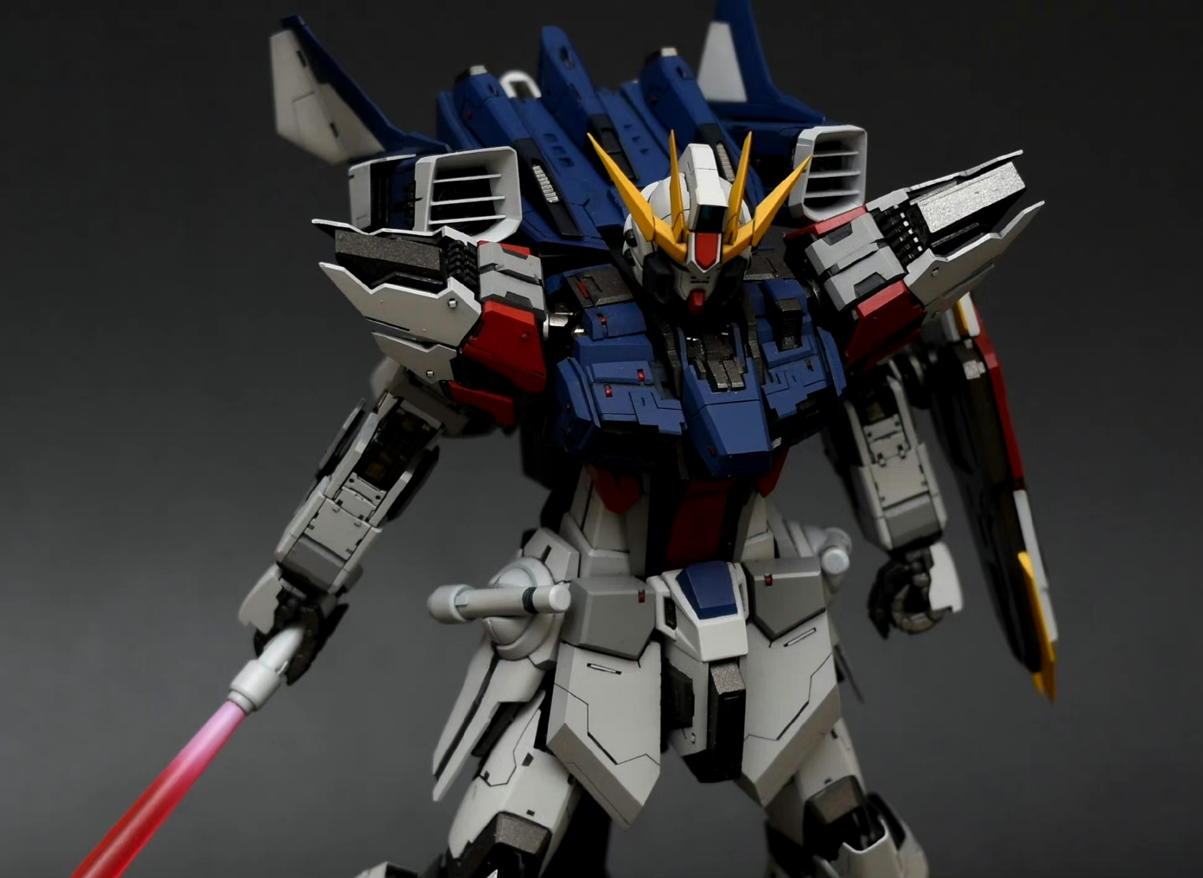 模型欣赏:模型师keil制作的rg创制强袭高达,机体出自动画《高达创战者